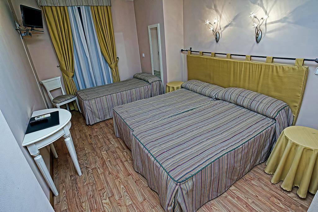 Hostal Stop Cantalejo Δωμάτιο φωτογραφία