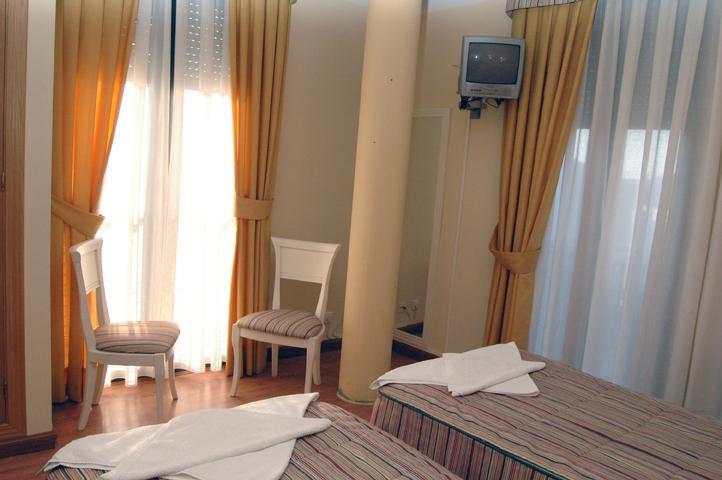 Hostal Stop Cantalejo Δωμάτιο φωτογραφία